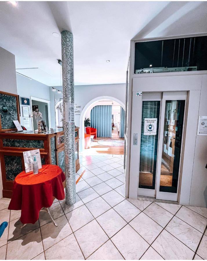 Hotel Le Divona "Au Coeur De Divonne" エクステリア 写真
