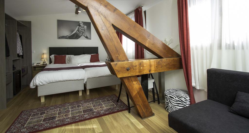 Hotel Le Divona "Au Coeur De Divonne" 部屋 写真